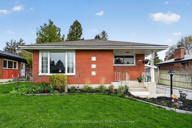 Detached at 15 Gearin Street, Quinte West, ON K8V 3Y2