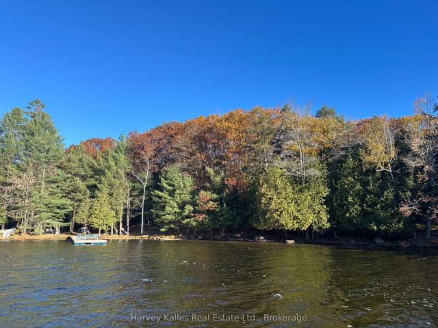 Detached at 1254 Barlochan Road 4, Muskoka Lakes, ON P1P 1R2