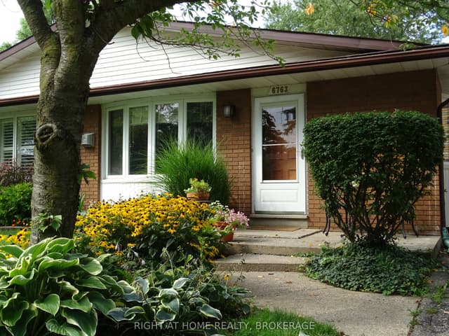 Semi-Detached at 6763 Wilinger Street, Niagara Falls, ON L2J 2B4