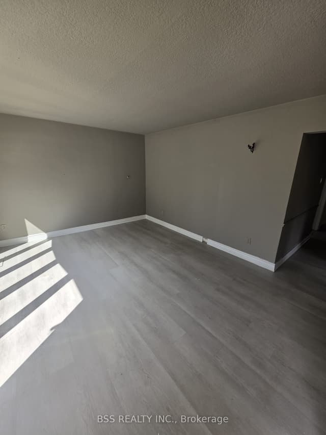 Detached at 88 Southampton Drive, Toronto, ON M1K 4V7, Toronto E08