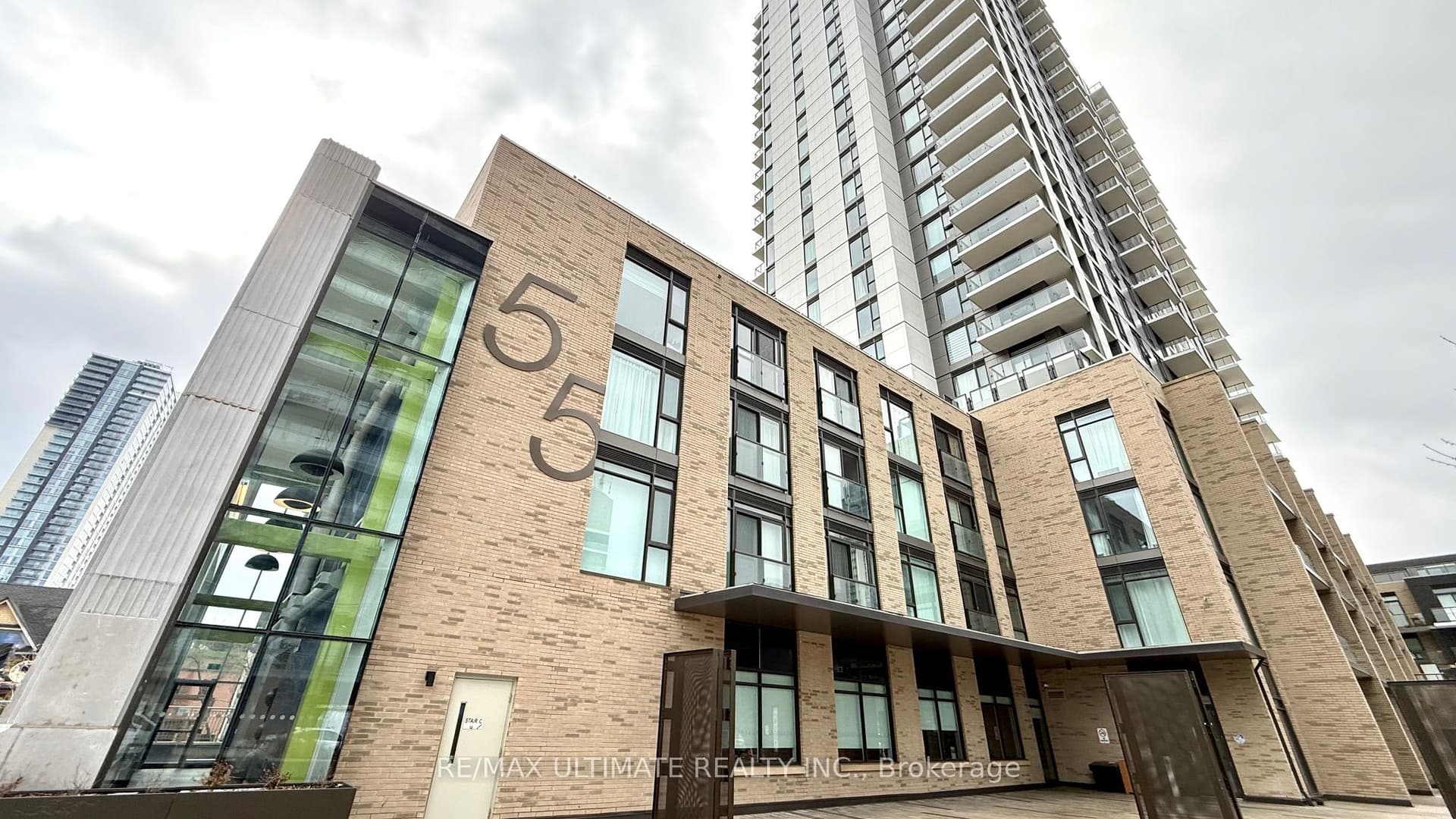 Suite 318 · Floor 3, Unit 318 · 55 Duke St W
