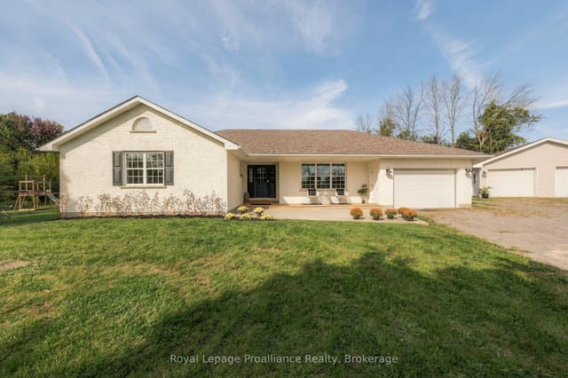 Detached at 16 Bonisteel Road, Quinte West, ON K8P 5V8
