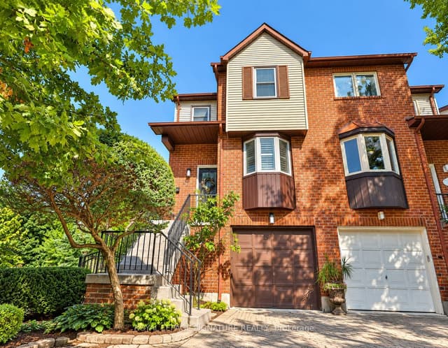 Semi-Detached at 27 Normandy Place, Oakville, ON L6K 1R9