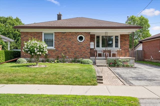 Detached at 133 Emma Street, Guelph, ON N1E 1V2