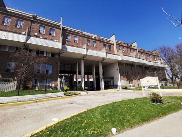 Condo Townhouse at 10 Eddystone Avenue 148, Toronto, ON M3N 2T2, Toronto W05
