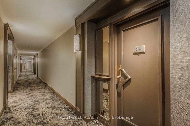 5444 Yonge Street