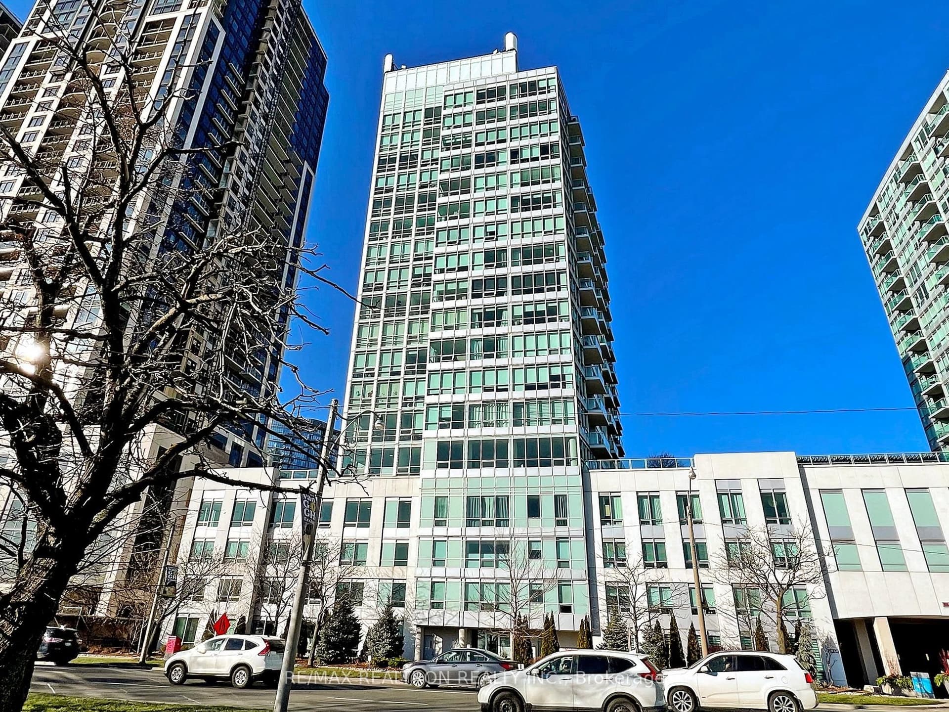 Suite PH2 · Penthouse, Unit PH2 · 1910 Lake Shore Blvd W