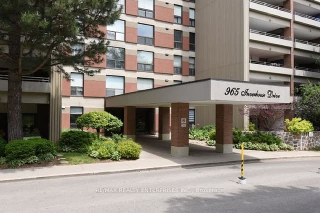 Condo Apartment at 965 Inverhouse Drive #709, Mississauga, ON L5J 4B4