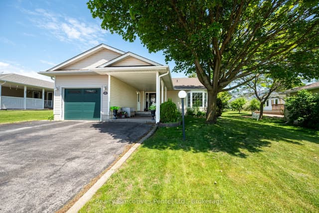 Detached at 1 Cliff Drive, Clarington, ON L1B 1P2