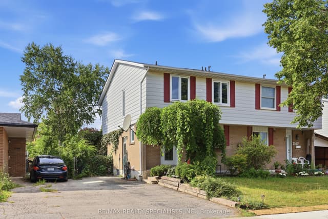 Semi-Detached at 7259 Sills Road, Mississauga, ON L4T 2K2