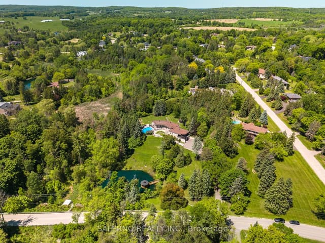 Detached at 290 Kingscross Drive, King, ON L7B 1K1