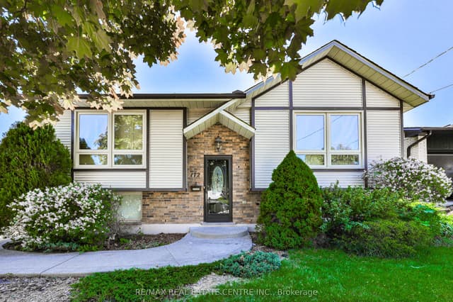 Detached at 172 Hanover Place, Hamilton, ON L8K 5X6