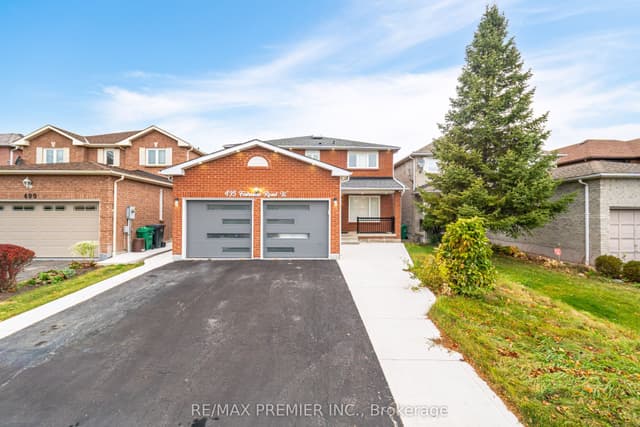 Detached at 495 Fairview Road W, Mississauga, ON L5B 3W7
