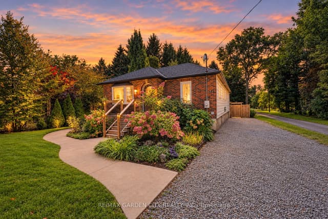 Detached at 334 Hwy 20 Road, Pelham, ON L0S 1C0