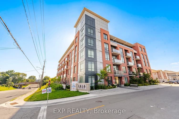 1010 Dundas Street