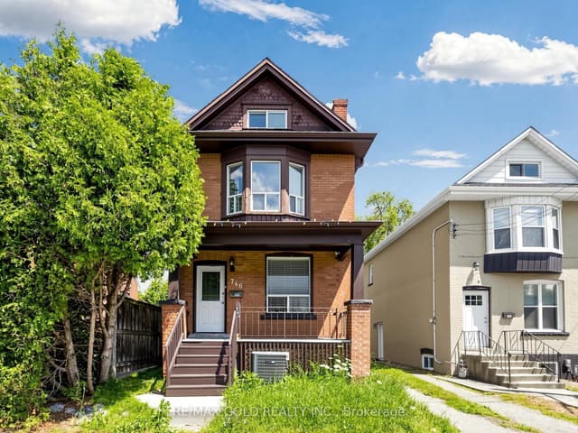Detached at 746 King Street W, Hamilton, ON L8S 1J8