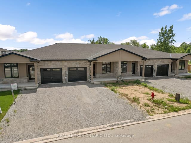 Att/Row/Townhouse at 20 AUSTIN Drive, Welland, ON L3C 0J8