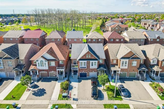 Semi-Detached at 4730 Alana Glen Drive #BSMT, Mississauga, ON L5V 0C3