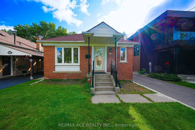 Detached at 59 Lilian Drive, Toronto, ON M1R 3W4, Toronto E04