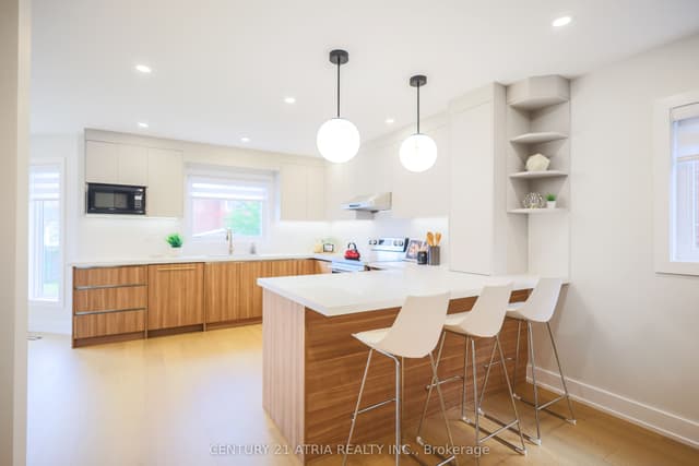 Detached at 34 Raynes Crescent, Toronto, ON M1V 3V7, Toronto E07