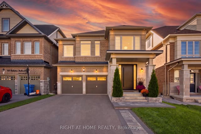Detached at 70 Balsdon Hollow, East Gwillimbury, ON L9N 0Y1