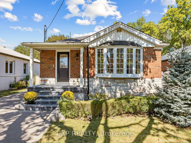 Detached at 10 Yarn Road, Toronto, ON M9B 1H5, Toronto W08
