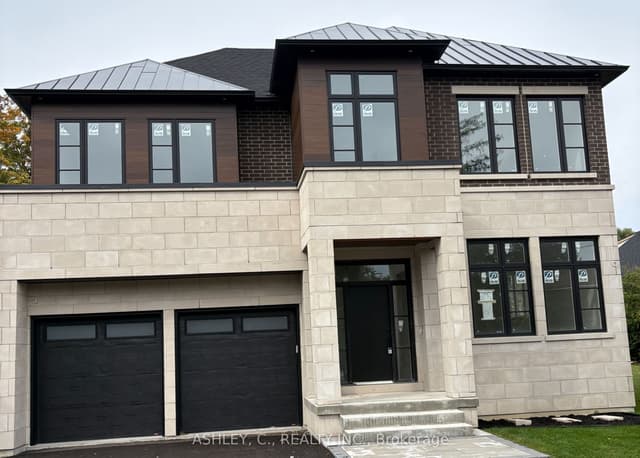 Detached at 2574 Sharon Crescent, Mississauga, ON L5C 1Y8