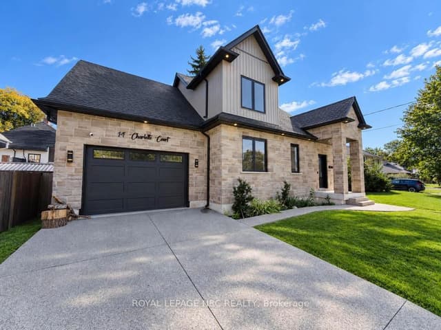 Detached at 14 Charlotte Court, Welland, ON L3C 1P5