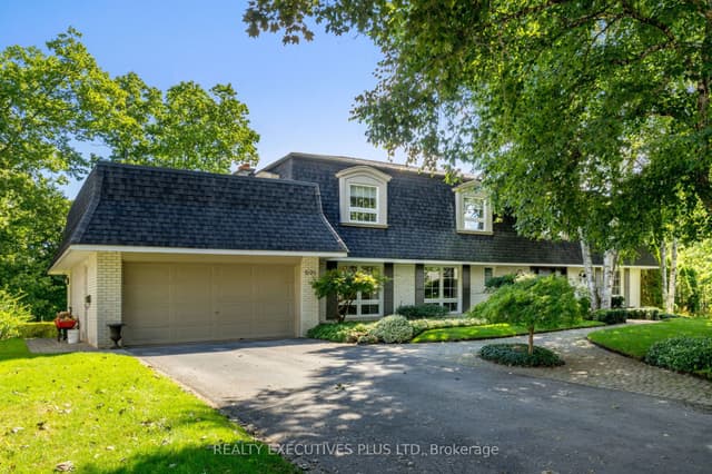 Detached at 691 Nautalex Court, Mississauga, ON L5H 1A8