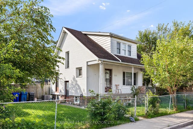 Detached at 1259 CATARAQUI Street, Windsor, ON N9A 3R2