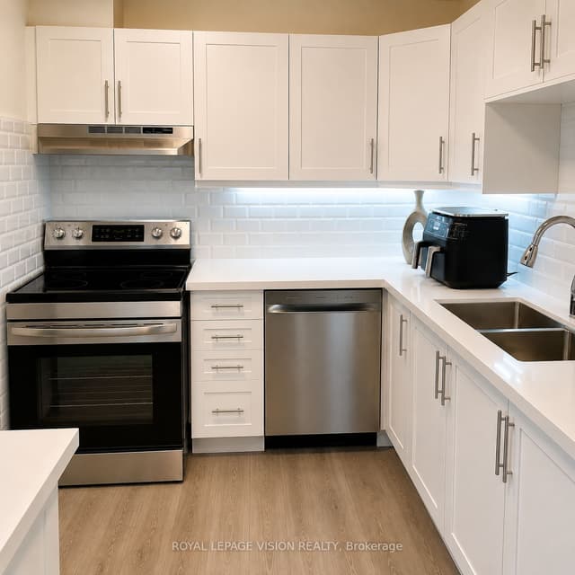 Condo Apartment at 895 Kennedy Road 205, Toronto, ON M1K 2E9, Toronto E04