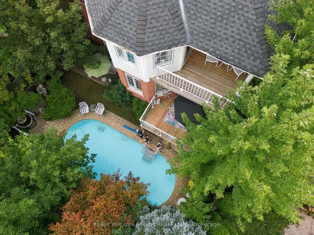 Detached at 990 Glenbourne Drive, Oshawa, ON L1K 2P9
