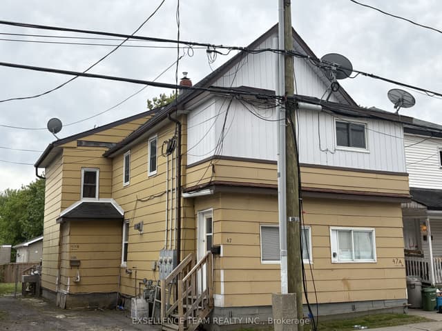 Triplex at 47 Lennox Street, Cornwall, ON K6H 1H2