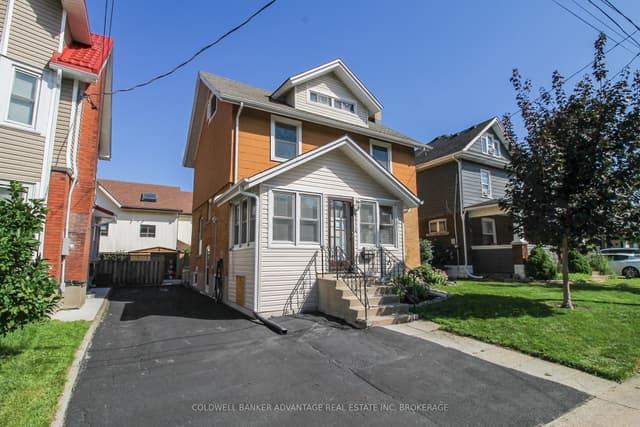 Duplex at 4859 Willmott Street, Niagara Falls, ON L2E 1Z5