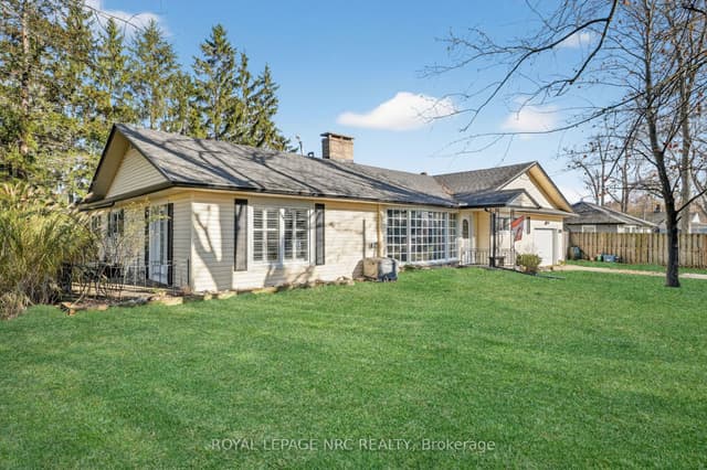 Detached at 3208 Young Avenue, Fort Erie, ON L0S 1N0