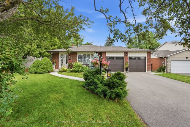 Detached at 283 W Parkway Drive, Milton, ON L9T 1A7