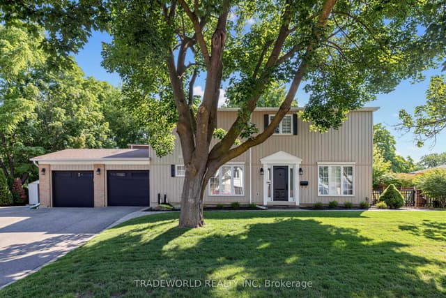 Detached at 101 Meadowbank Road, Newmarket, ON L3Y 2Z1