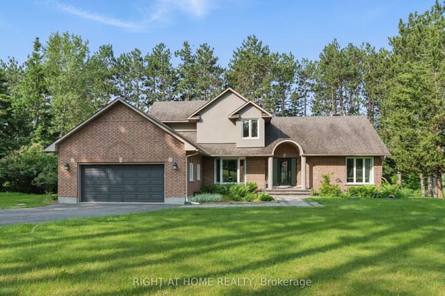 Detached at 114 David Kennedy Drive, Constance Bay - Dunrobin - Kilmaurs - Woodlawn, ON K0A 1T0