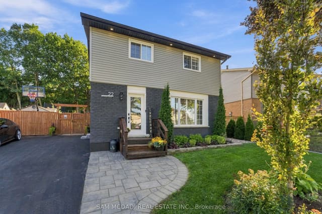 Detached at 22 Bywood Crescent, Hamilton, ON L8J 1G8