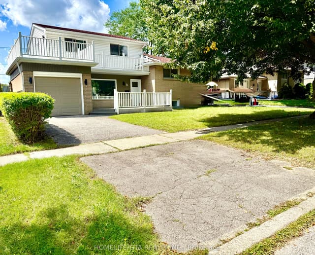 Detached at 14 Heatherwood Road, Ajax, ON L1S 2K7