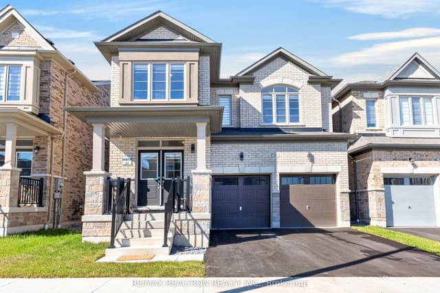 Detached at 10 Fire King Drive, Whitby, ON L1P 0R4