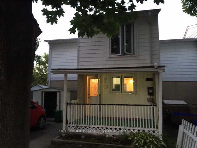 Att/Row/Townhouse at 12 Josephine Court, Brampton, ON L6S 2L3