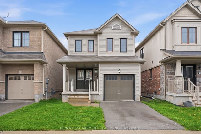 Detached at 7774 Buckeye Crescent, Niagara Falls, ON L2H 0P2