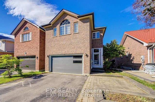Detached at 292 Sheridan Court, Newmarket, ON L3Y 8P9