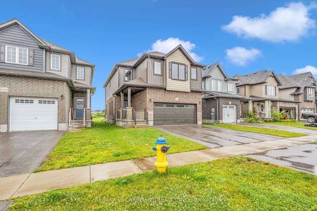 Detached at 1318 Caen Avenue, Woodstock, ON N4T 0J5