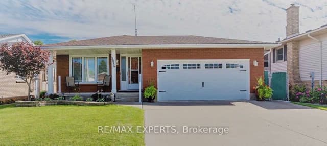 Detached at 7886 Alfred Street, Niagara Falls, ON L2H 2W8