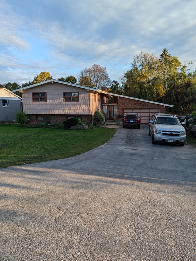 Detached at 601 Big Bay Point Road, Barrie, ON L4N 3Z9