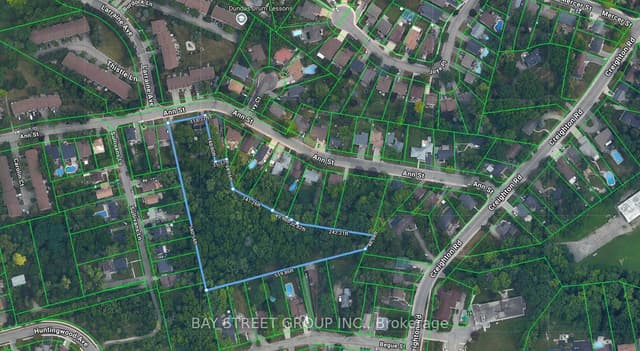 Detached at 59-61 Ann Street, Hamilton, ON L9H 2N4
