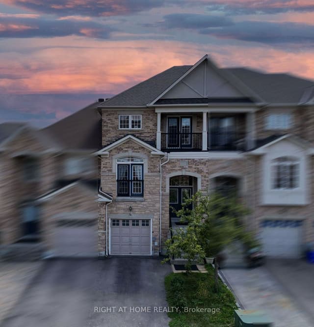 Att/Row/Townhouse at 11 Littleriver Court, Vaughan, ON L6A 0K4