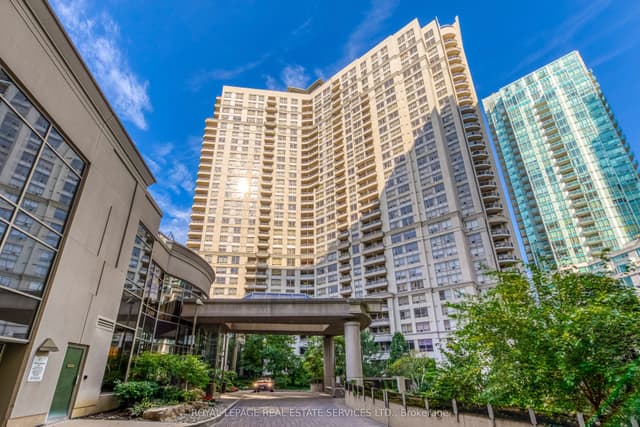 Condo Apartment at 3888 Duke Of York Boulevard 1433, Mississauga, ON L5B 4P5